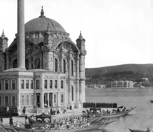 Bosporus: Palace of the Sultan in Constantinople