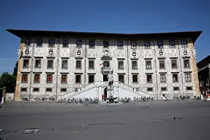 Cavalieri: Palazzo della Carovana