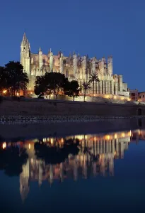 Floodlighting: Palma Cathedral, Palma de Mallorca, Majorca