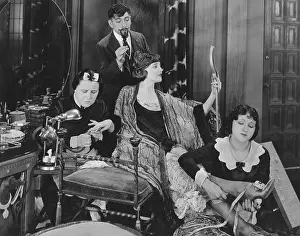 Everett Collection (old Visuals): Pampered woman