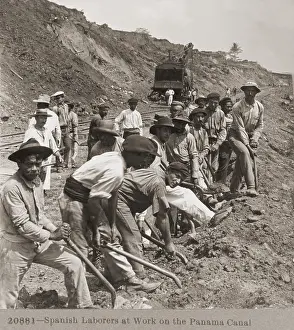Panamanian: Panamanian laborers at work with shovels ?