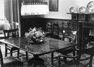 Tasteful: PANELLED DINING ROOM