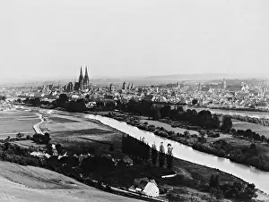 Dominate: Panorama of Regensburg, 1915