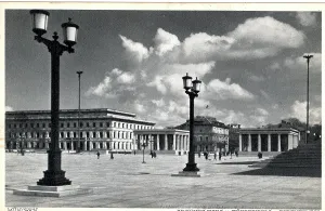 Derives: A panoramic view of the Brown House in Koenigs Platz