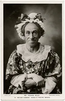 Hubbard: Pantomime Mother Hubbard
