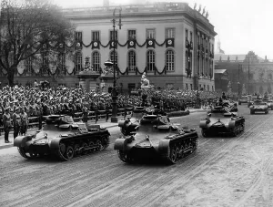 Humboldt: Panzer I during a parade in Berlin, 1937