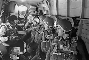Parachute: Parachute jumpers, 1981