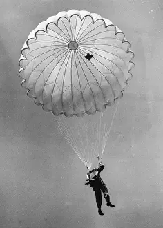 Parachutist: Parachutist before the landing