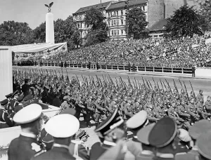 Juni: Parade of the Condor Legion in Berlin, 1939