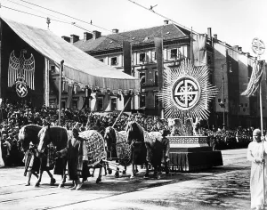 Symbolize: Parade on the Day of German Art, 1938