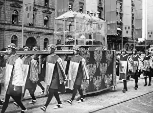 Insurance: Parade on the Day of German Art in Munich, 1938