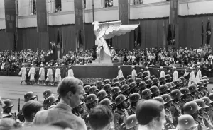 Ludwigstrasse: Parade on the Day of German Art in Munich, 1938