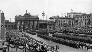 Hostilities: Parade of German troops in Berlin, 1940