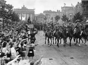 Unter: Parade of German troops in Berlin, 1940