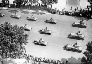 Triomphe: Parade of German troops in Paris, 1941