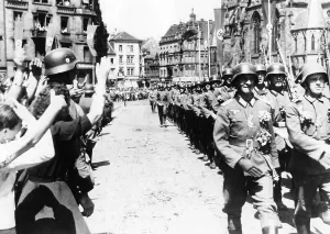 Saarbruecken: Parade of German troops in Saarbruecken, 1940