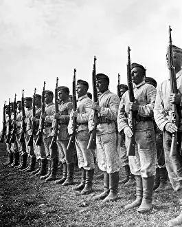Mauser: Parade ground drill at a unit of the Wehrmacht, 1939