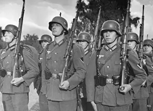 Chevron: Parade ground drill at a unit of the Wehrmacht