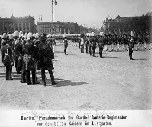Monarchs: Parade march in the Berlin Lustgarten, 1900