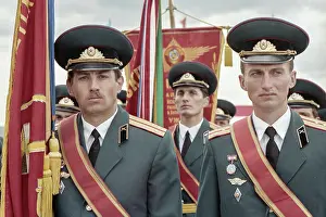 Marking: Parade marking 50th anniversary of Kantemirovskaya division