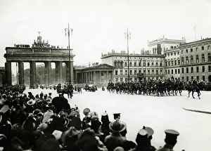 Reichswehr: Parade of Paul von Hindenburg in Berlin, 1925