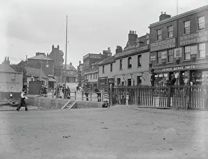 Erith: Parade of Shops on Erith Riverside
