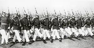 Tempelhofer: Parade at the Tempelhofer Feld