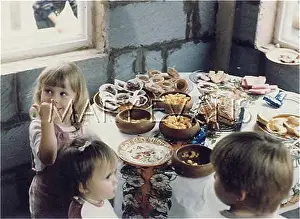 Puzzling: PARANORMAL PHOTOGRAPHY