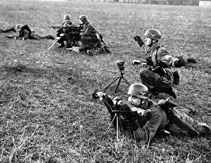Operates: Paratroopers during a maneuver, 1939