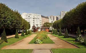 Chinois: Parc Kellermann, Paris, France