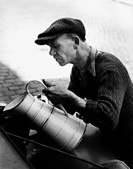 Mutze: Paris in the 1930th