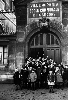 Schule: Paris in the 1930th