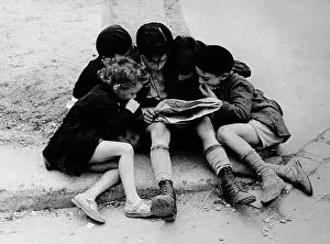Sitzen: Paris in the 1930th