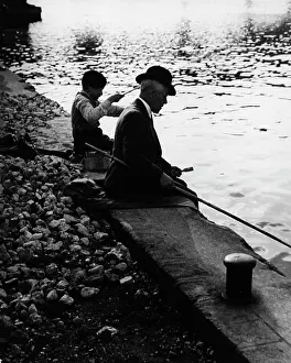 Sitzen: Paris in the 1930th