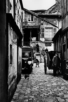Gasse: Paris in the 1930th