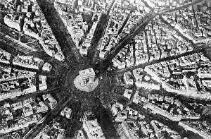 Situation: PARIS ARC DE TRIOMPHE