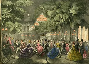 Crinoline: Paris Ball - Bal Mobile