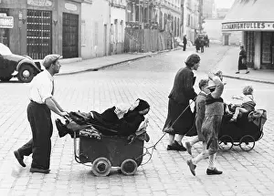 Prams: Paris evacuation WWII