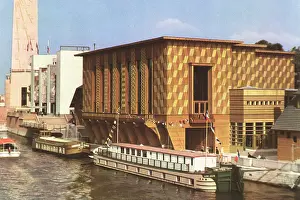 Internationale: PARIS EXPO 1937 - 11