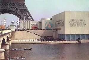 Internationale: PARIS EXPO 1937 - 4