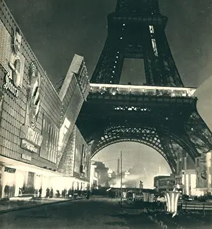 Verger: Paris Expo 1937, The Advertising Pavilion