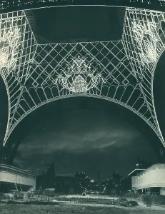 Luminescent: Paris Expo 1937, Eiffel Tower Decoration