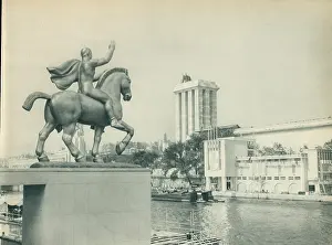 Baranger: Paris Expo 1937, Georges Gori Statue