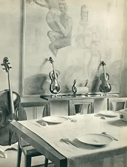 Musically: Paris Expo 1937, Luthier Dining Room