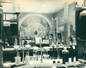 Odoye: Paris Expo 1937, The Palace of Discovery