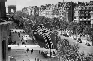 Elysees: Paris under German occupation in 1940