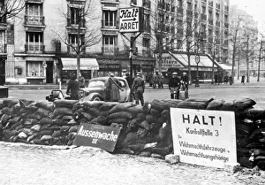 Checkpoint: Paris under German occupation in 1941