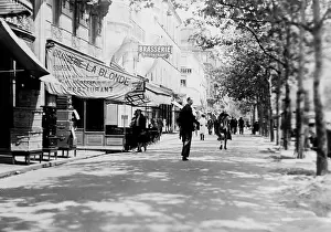 Brasserie: PARIS STREET SCENE