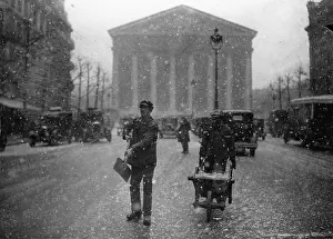 Snowflakes: Paris in winter