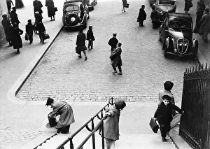 Satchel: Parisian schoolchildren
